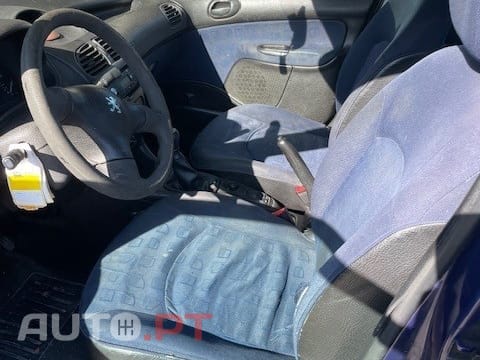 Peugeot 206 1.1 XT