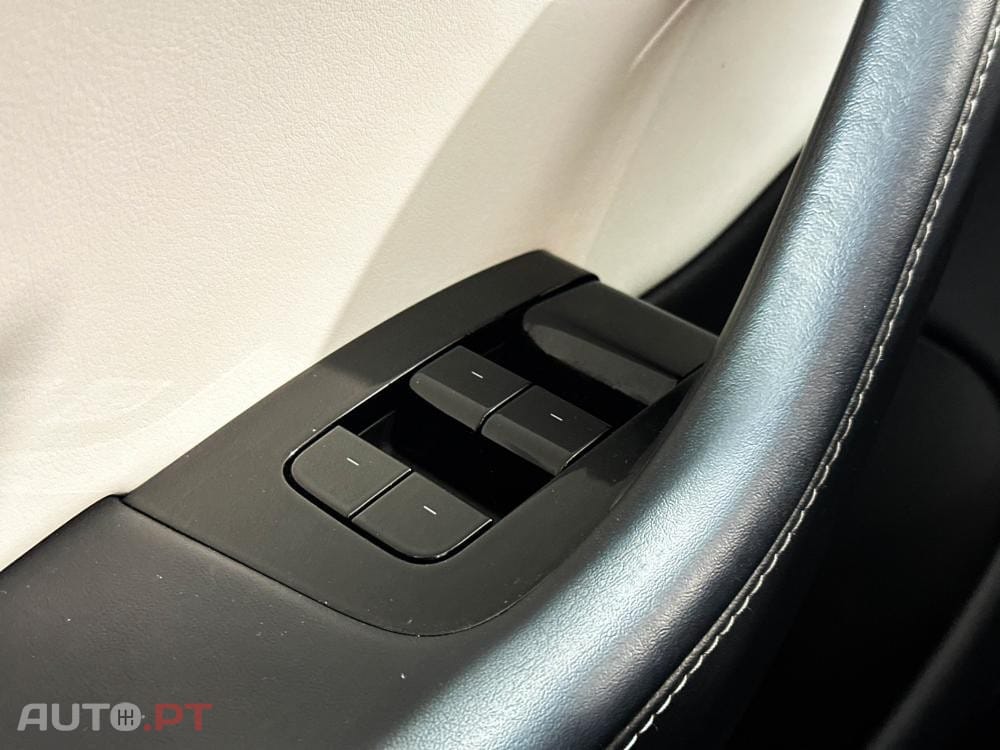 Tesla Model 3 Long-Range Dual Motor AWD