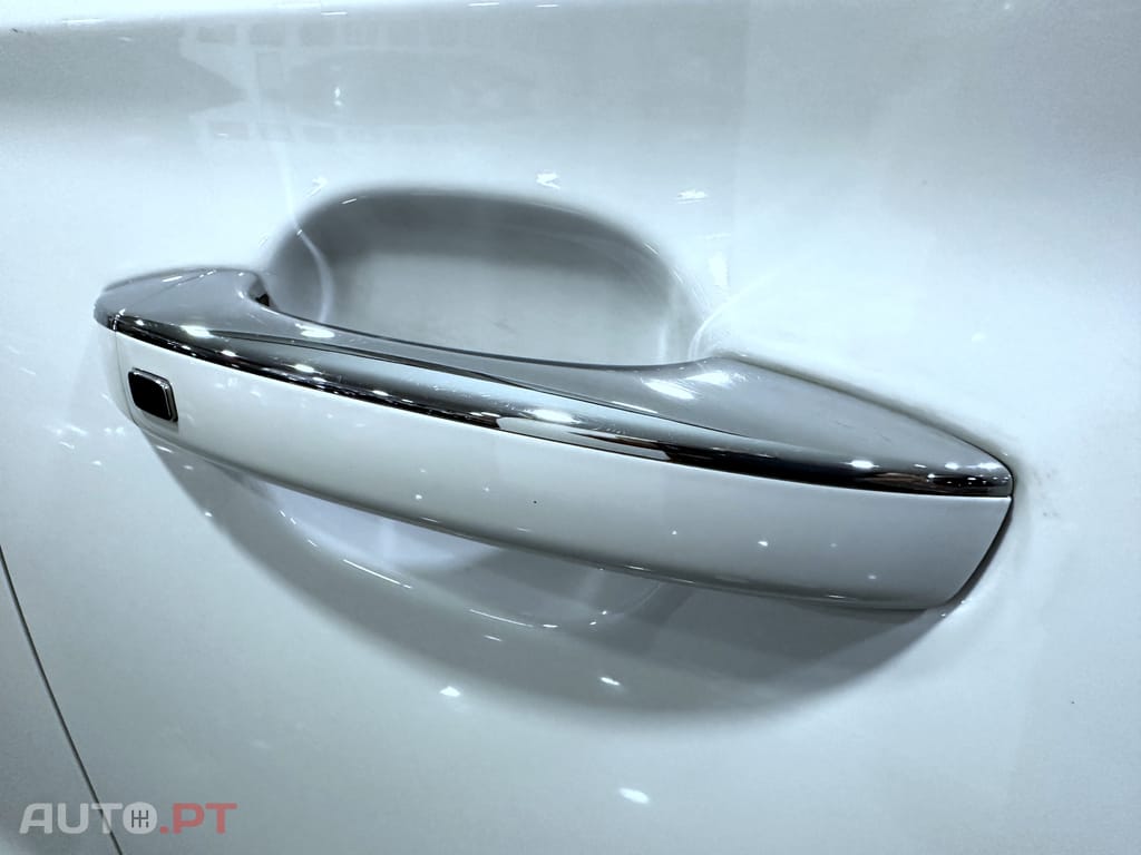 MG ZS Standard Luxury