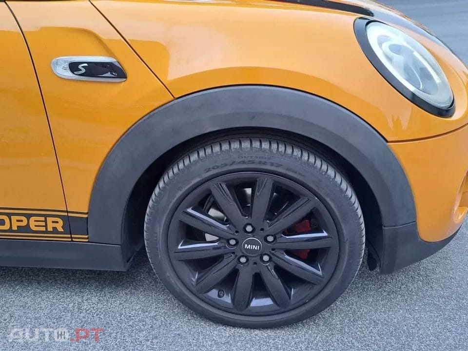MINI Cooper Cooper S