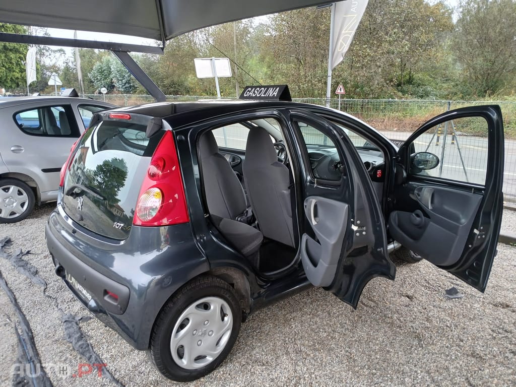Peugeot 107 1.0 Poucos Kms