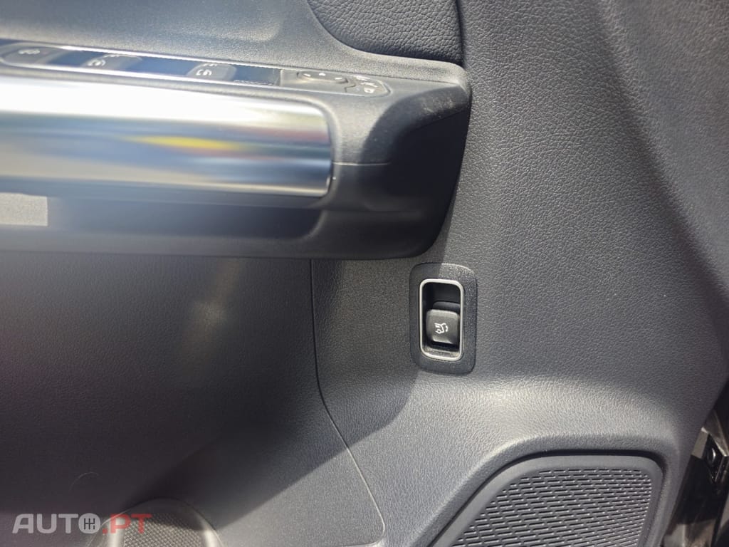 Mercedes-Benz GLA 180 d 8G-DCT