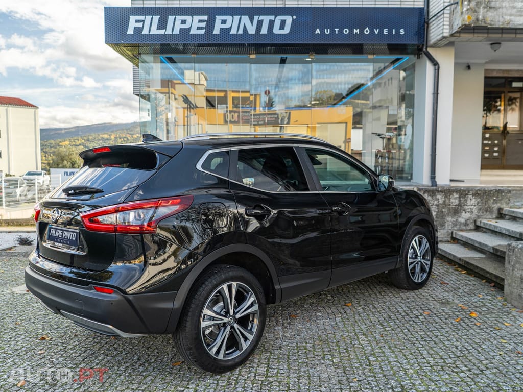 Nissan Qashqai 1.2 DIG-T N-Connecta 18