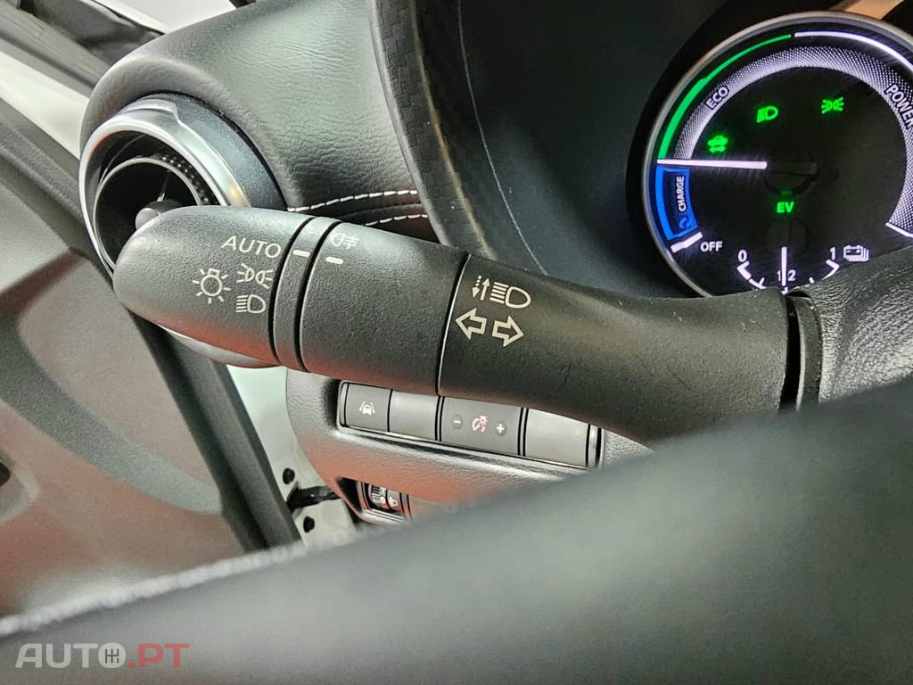 Nissan Juke 1.6 Hybrid N-Connecta