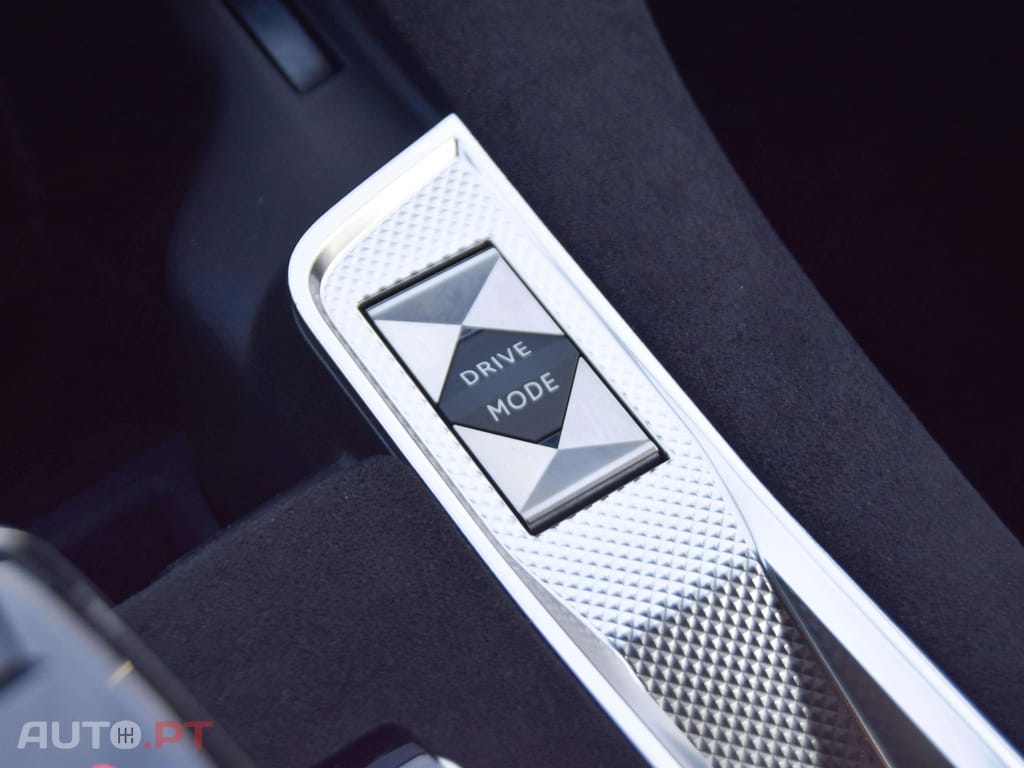 DS DS7 E-Tense 4x4 Performance Line +