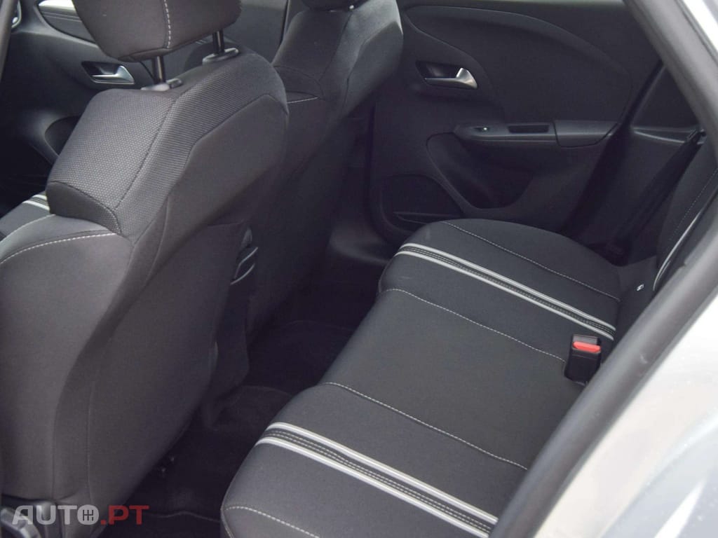 Opel Corsa 1.2 HYBRID GS eDCT