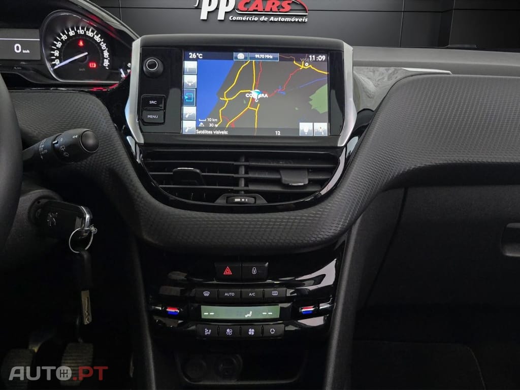 Peugeot 208 1.2 PureTech Signature