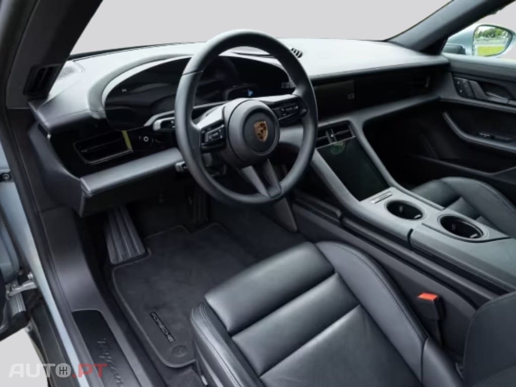 Porsche Taycan 4 I.V.A DEDUTIVEL  