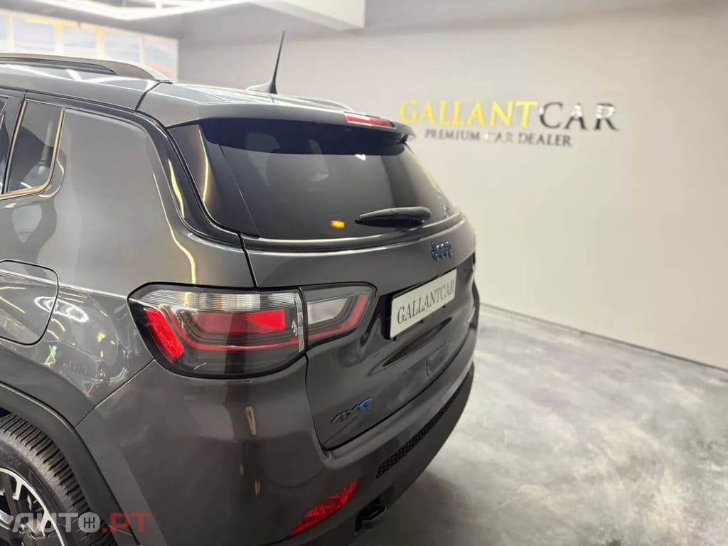 Jeep Compass 1.3 TG Trailhawk