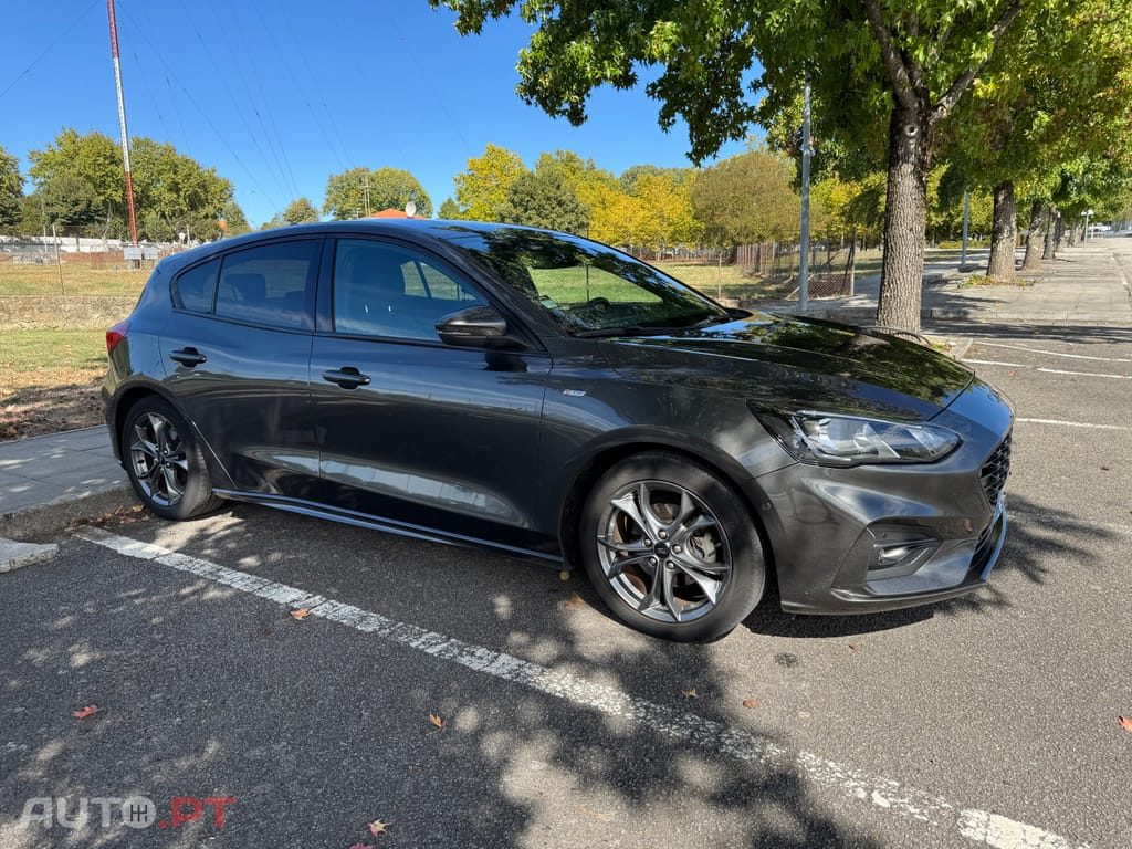Ford Focus ST Line