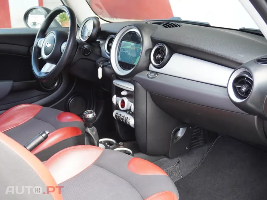 MINI Cooper Cooper D