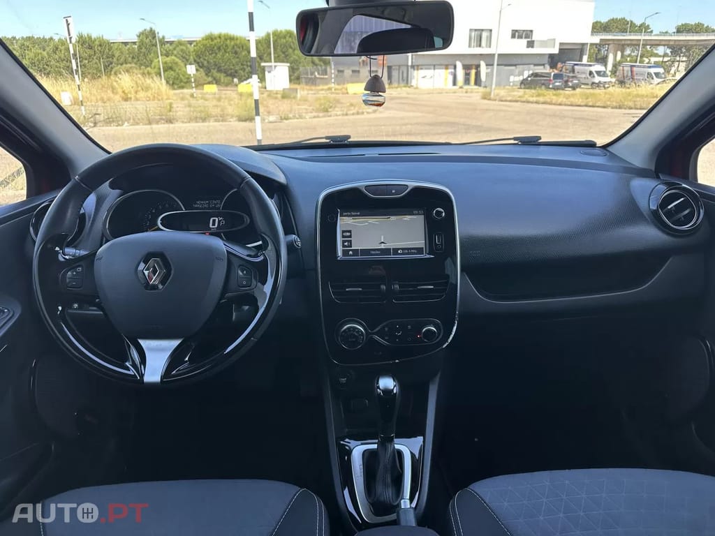 Renault Clio Sport Tourer TCe 120 EDC GT