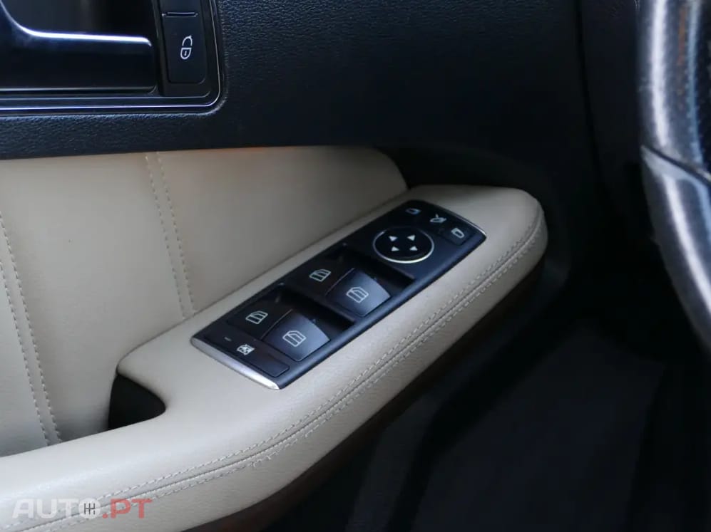 Mercedes-Benz E 220 CDi Avantgarde BE Auto.