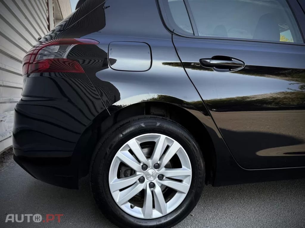 Peugeot 308 BlueHDi FAP 130 EAT8 Stop & Start Active Pack