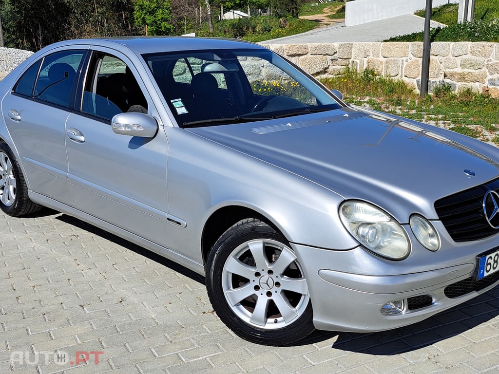 Mercedes-Benz E 220 2.2 Classic