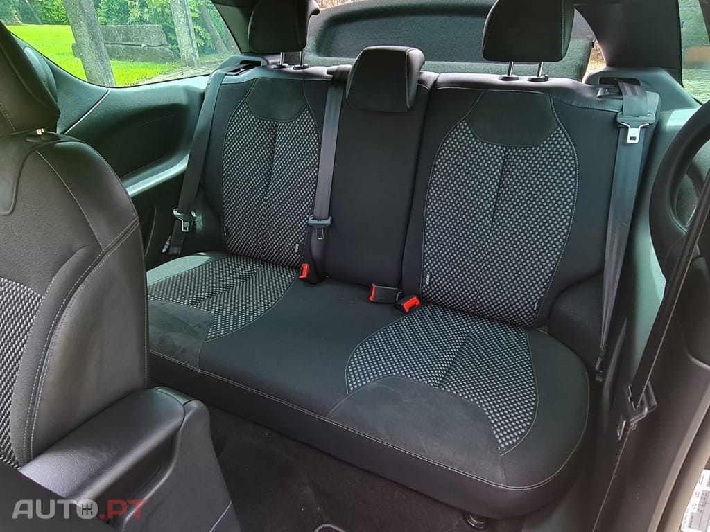 Citroen DS3 1.6 HDi Airdream Sport Chic