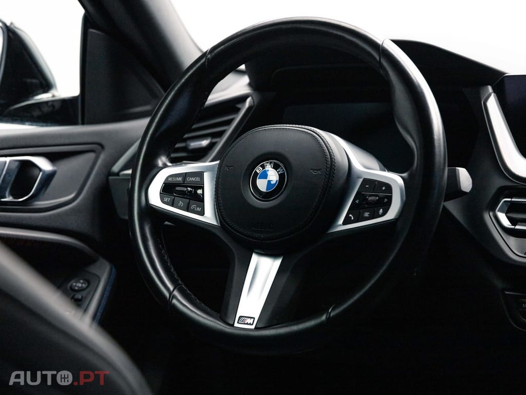BMW 218 i Pack Desportivo M