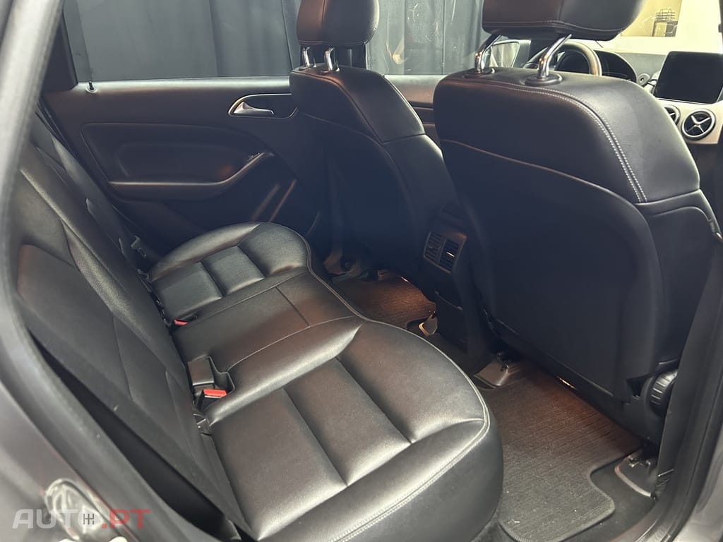 Mercedes-Benz B 250 e Electric Drive