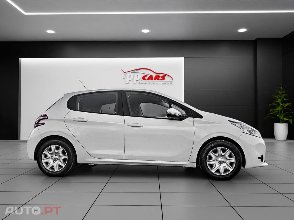 Peugeot 208 1.4 HDi