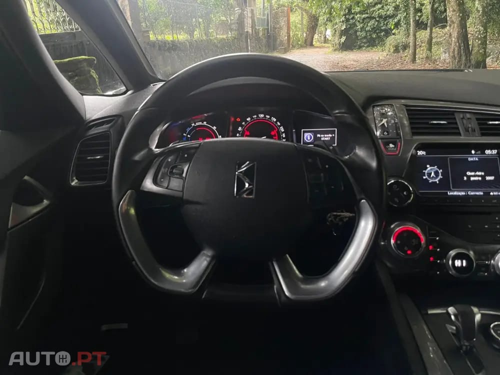 Citroen DS5 2.0 HDi Hy4 So Chic CMP6 102g