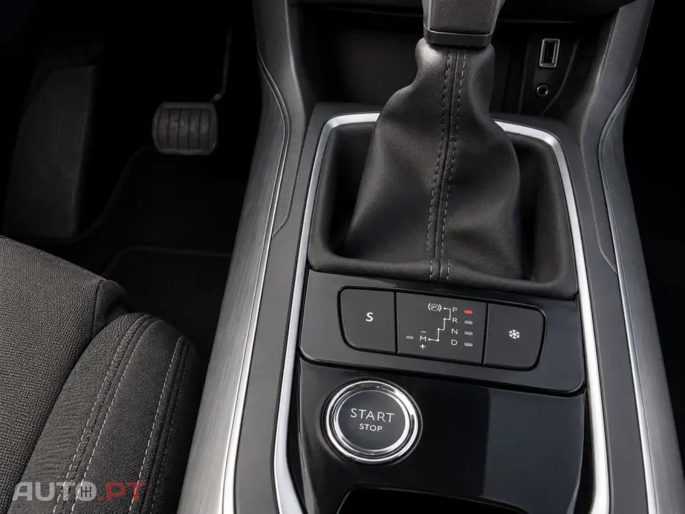 Peugeot 308 SW BlueHDi 120 EAT6 Stop & Start Allure