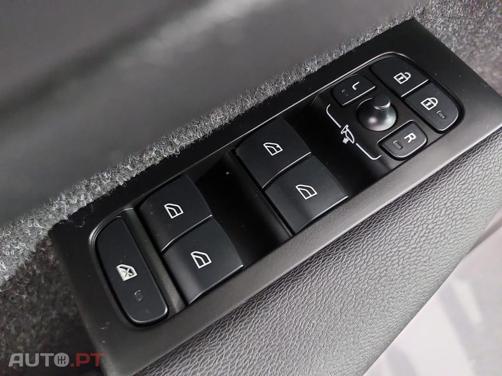 Volvo XC40 1.5 T4 PHEV Inscription Expression