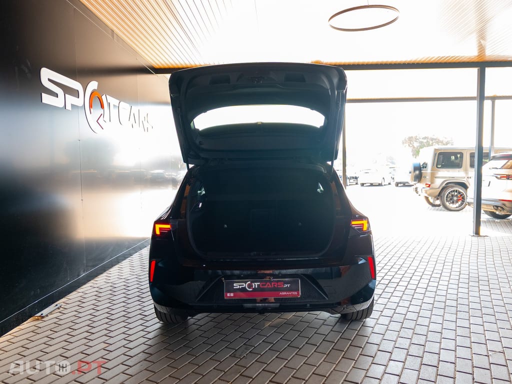Opel Astra 1.2 T GS Line