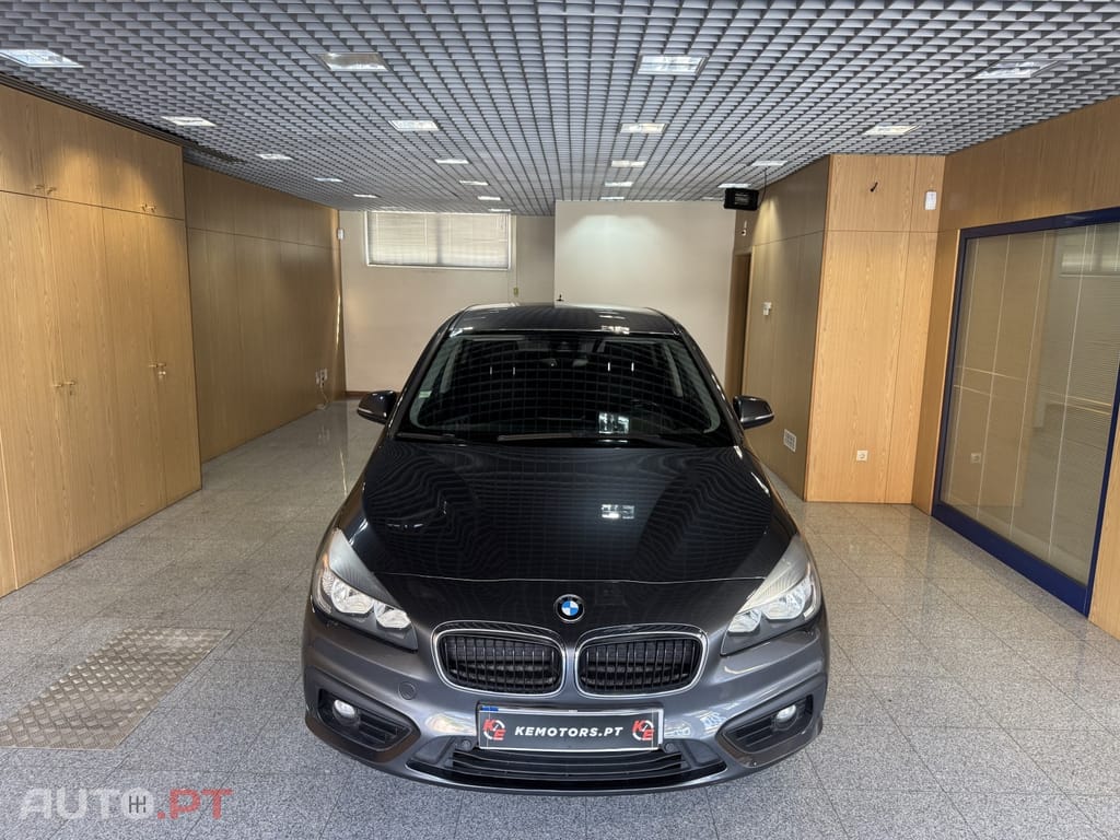 BMW 216 d Line Luxury Auto
