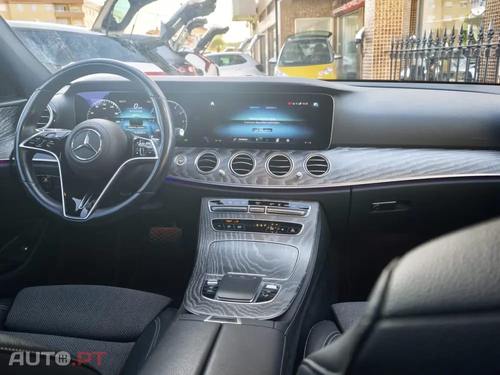 Mercedes-Benz E 300 e Station 9G-TRONIC AMG Line