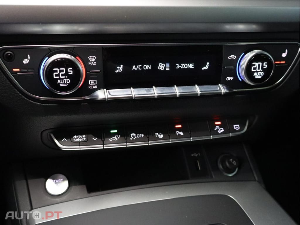 Audi Q5 50 TFSIe quattro S tronic Advance 