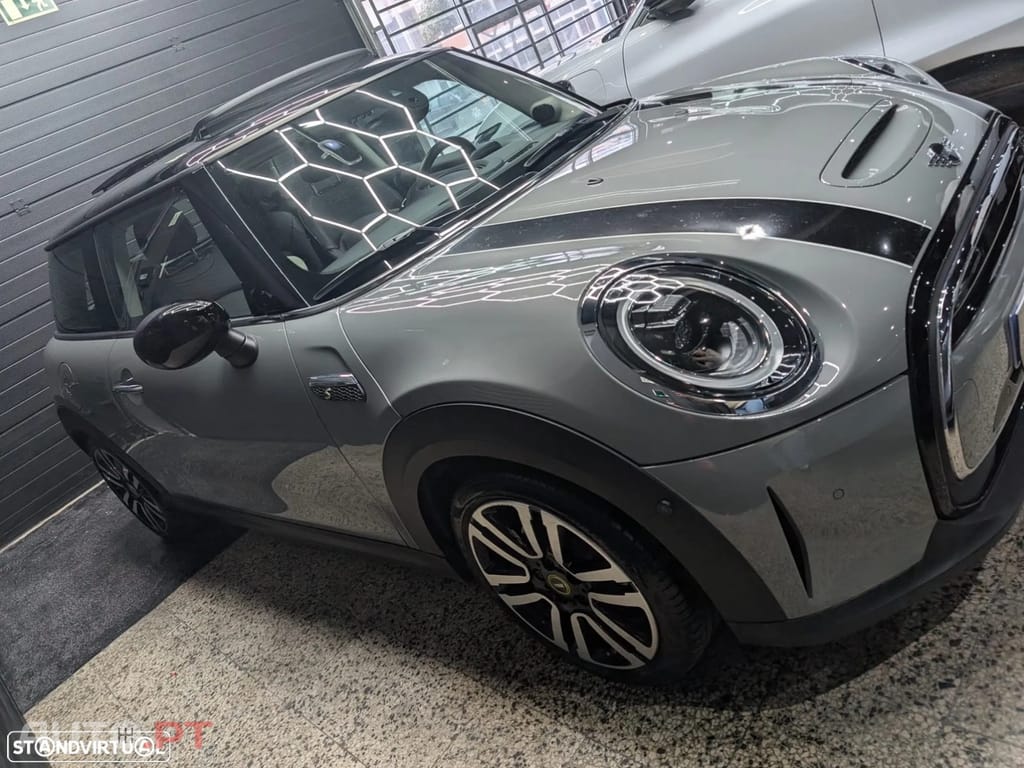MINI Cooper Cooper SE Premium Extra Essential