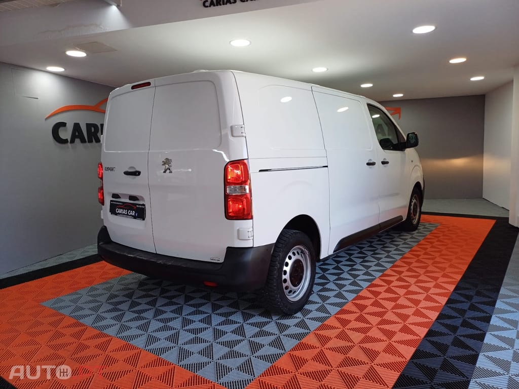 Peugeot Expert 2.0 BlueHDi L1H1 Pro Compact
