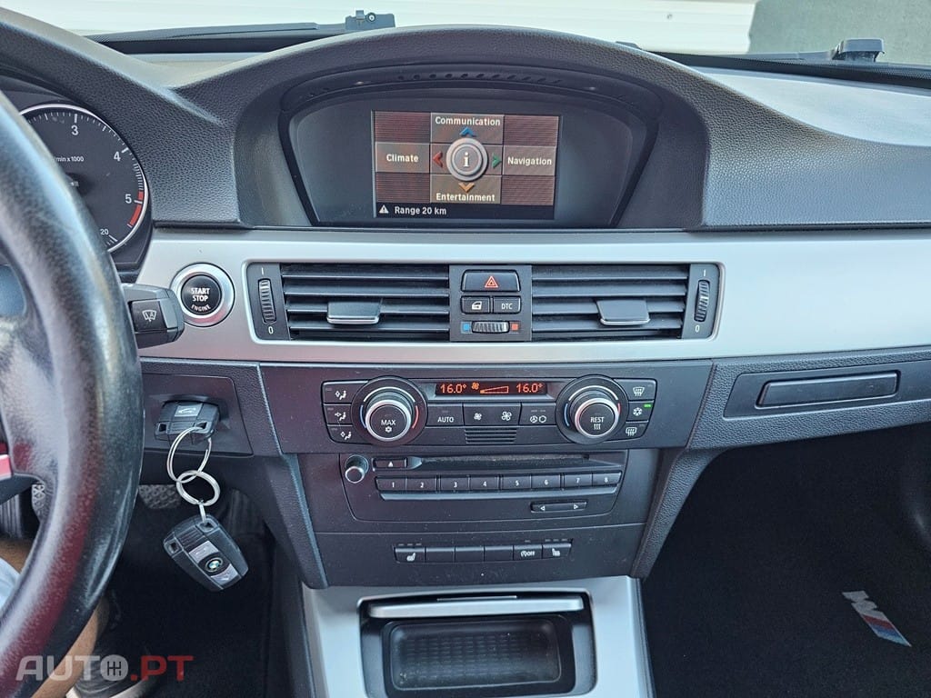 BMW 320 d Touring Navigation Sport