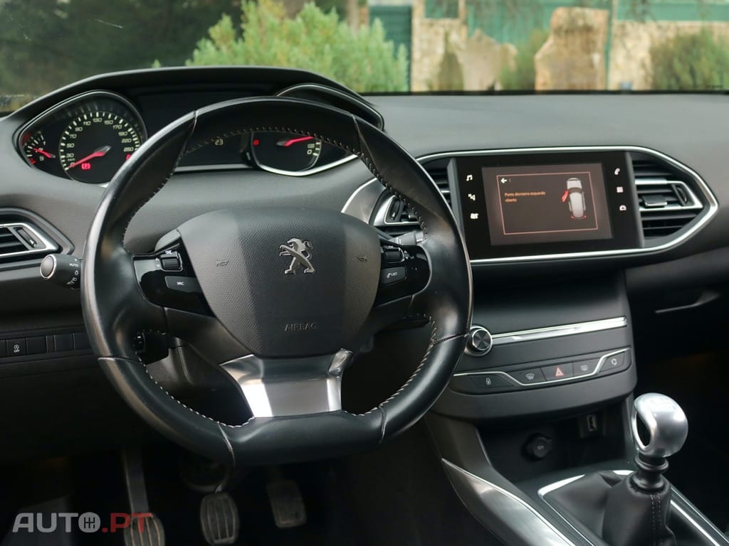 Peugeot 308 1.5 BlueHDi Allure Pack