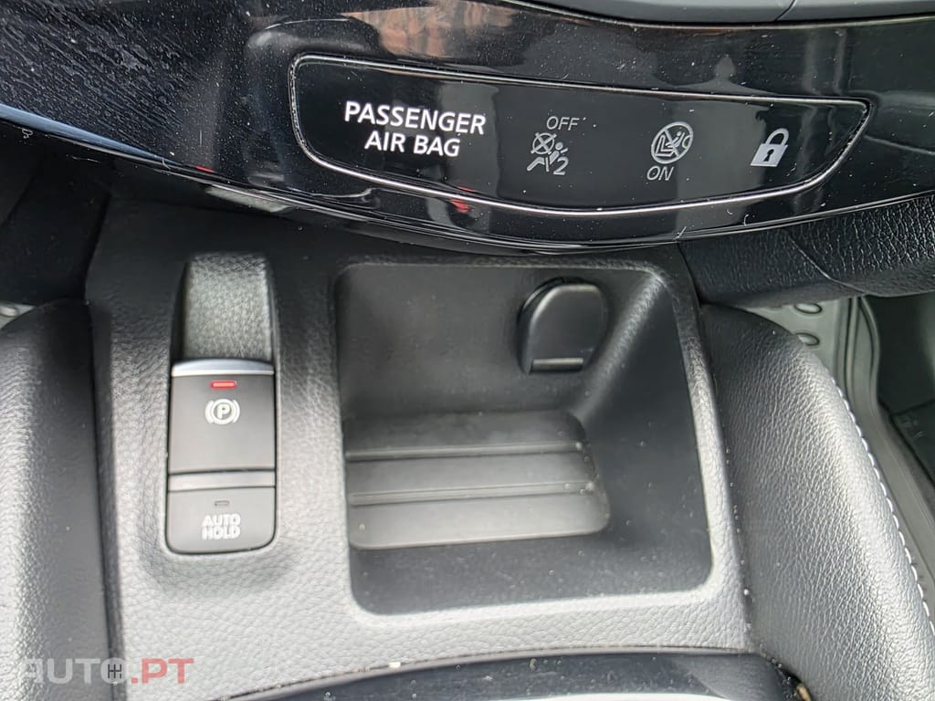 Nissan Qashqai 1.5 dCi N-Connecta J18
