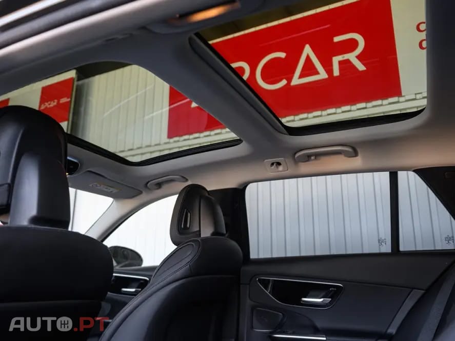 Mercedes-Benz C 300 e AMG Line