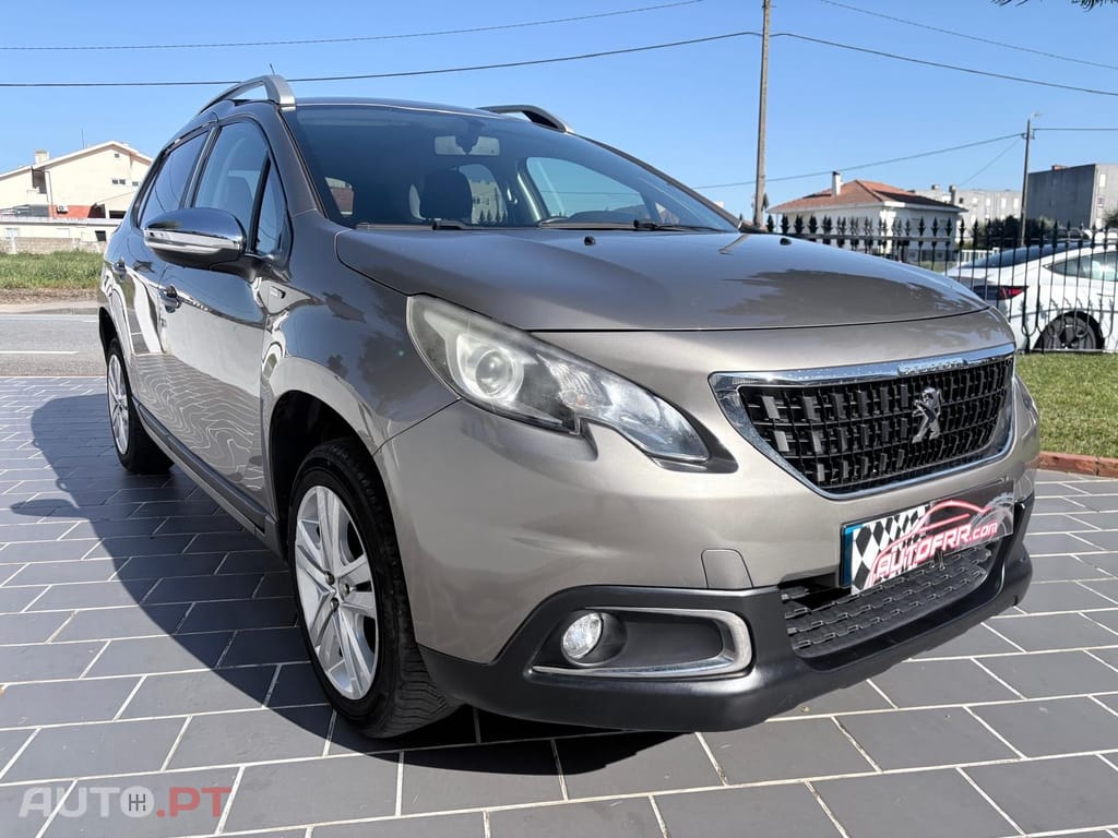 Peugeot 2008 1.2 PureTech Style
