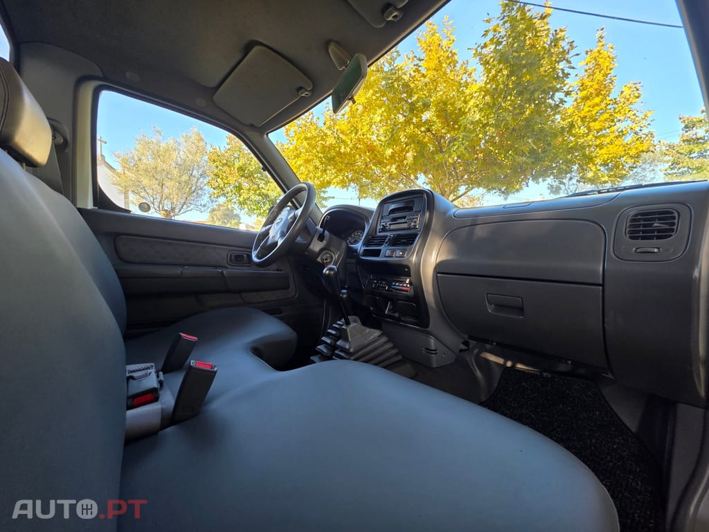 Nissan Pick Up 2.5 TD KC 4L