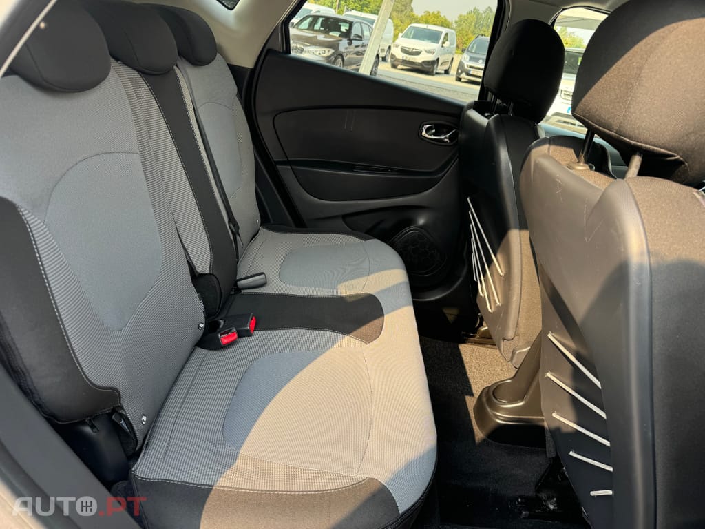 Renault Captur 1.2 TCe Exclusive EDC
