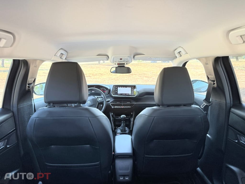 Peugeot 2008 1.5 BlueHDi Allure Pack