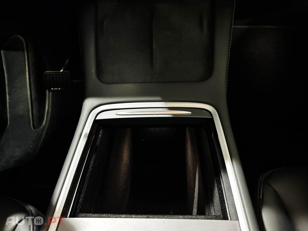 Tesla Model Y Long Range Dual Motor AWD