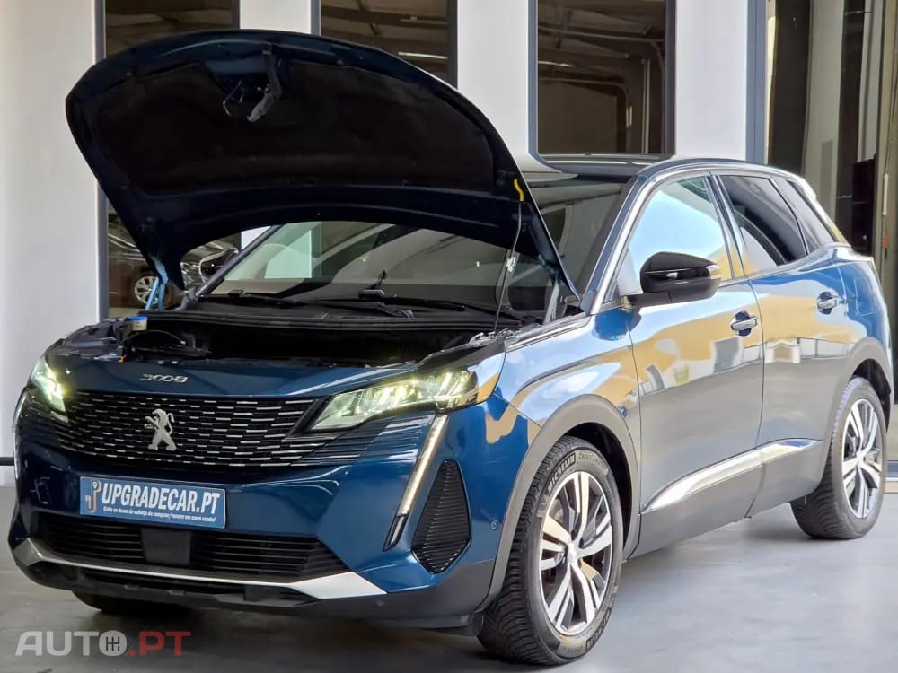 Peugeot 3008 1.6 Hybrid Allure e-EAT8