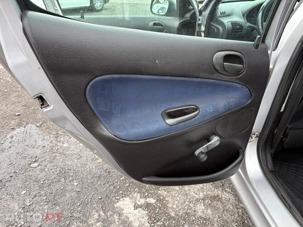 Peugeot 206 1.1 Color Line