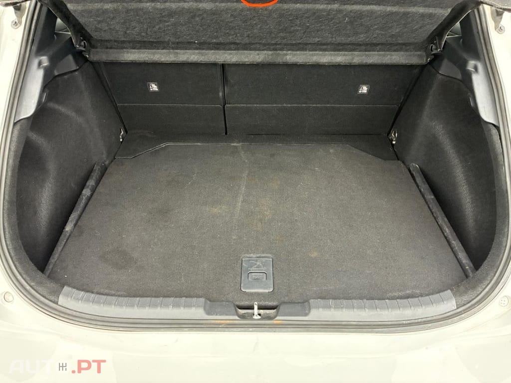 Toyota Corolla 1.8 Hybrid Dynamic