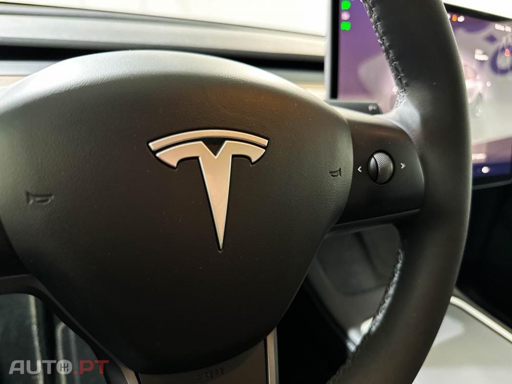 Tesla Model Y Long Range Dual Motor AWD