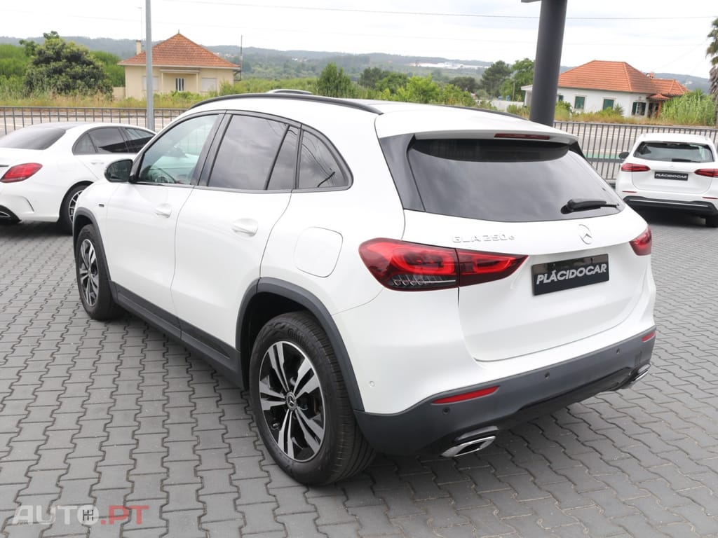 Mercedes-Benz GLA 250 e Progressive