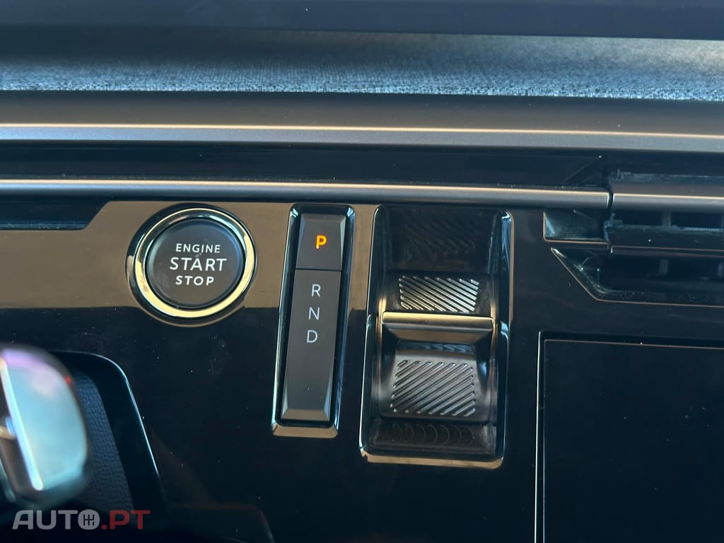 Peugeot E-3008 73 kWh Allure