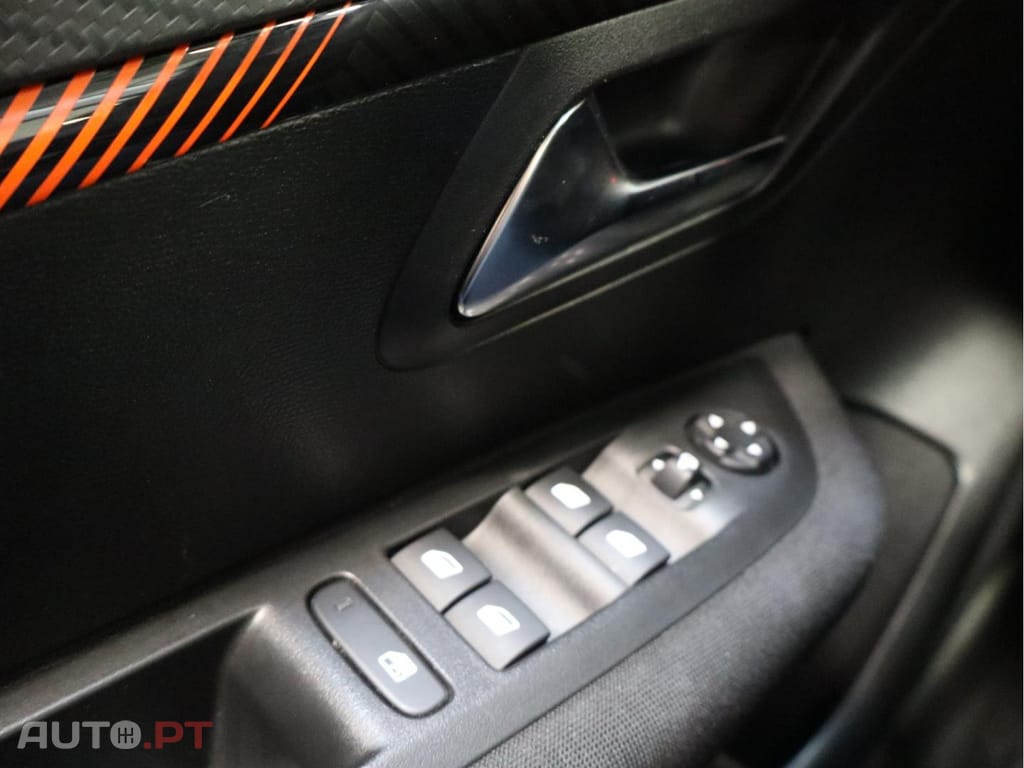 Peugeot 208 1.2 PureTech 100cv Active