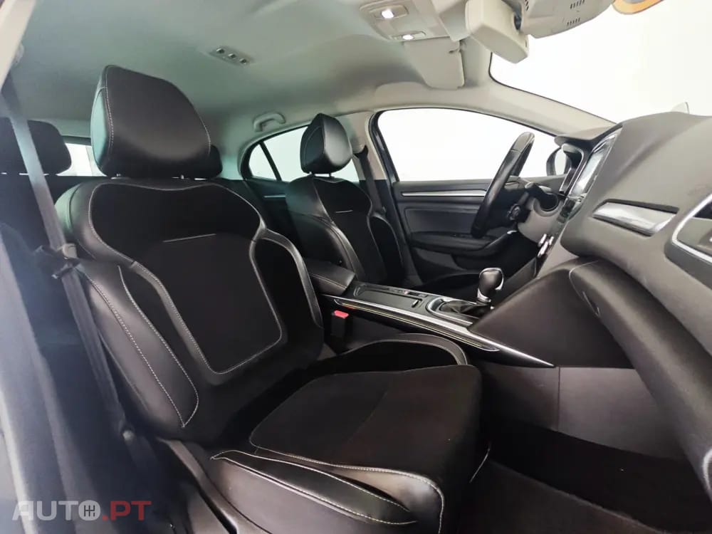 Renault Mégane ENERGY TCe 130 EDC INTENS