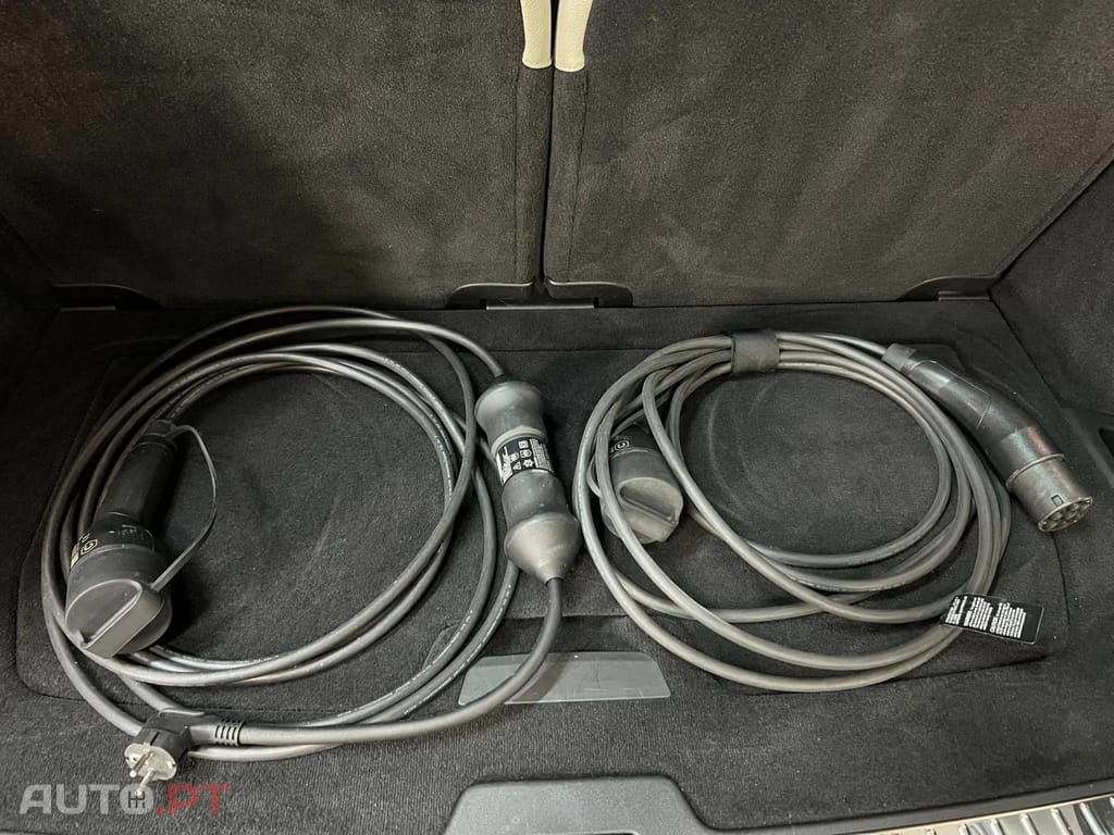 Volvo XC90 T8 455 PHEV AWD Core Auto